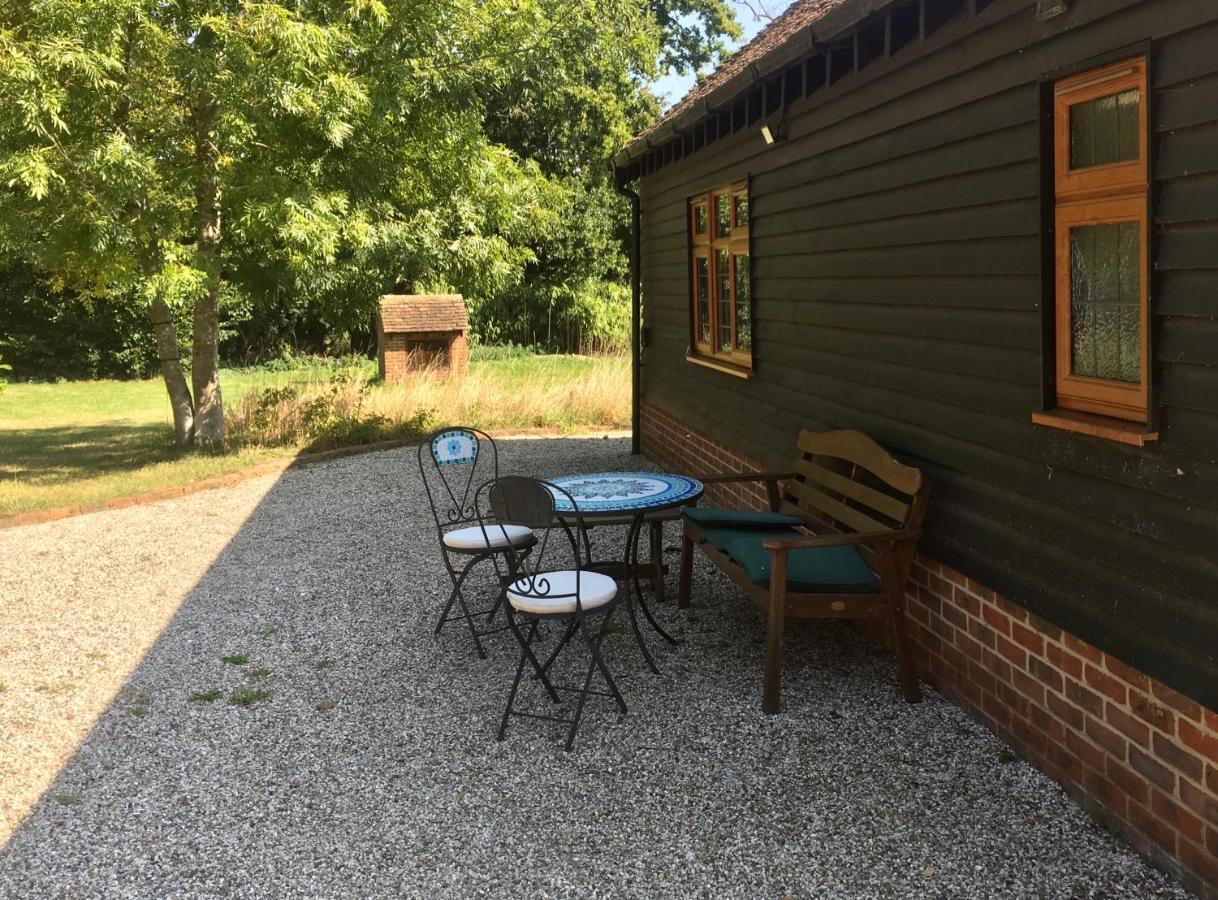 The Little House West Hanningfield Exterior foto